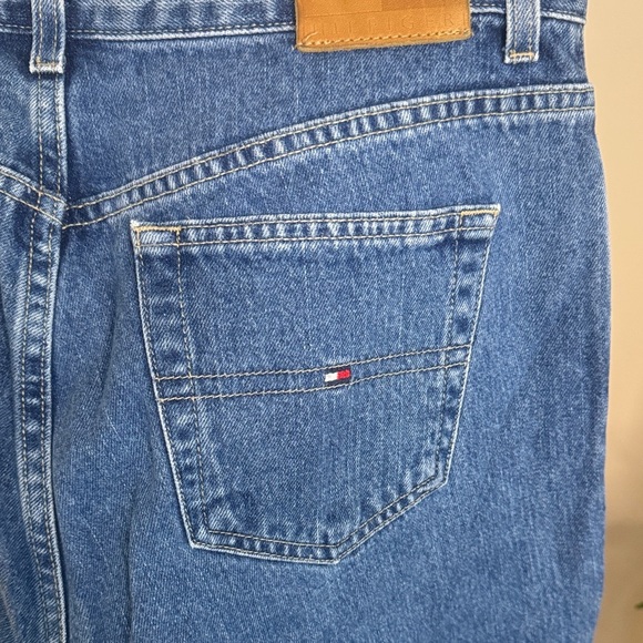 Vintage Tommy Hilfiger Classic Blue Jeans - Picture 4 of 8